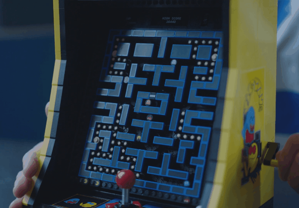 Pac-Man rivive in una magnifica interpretazione Lego