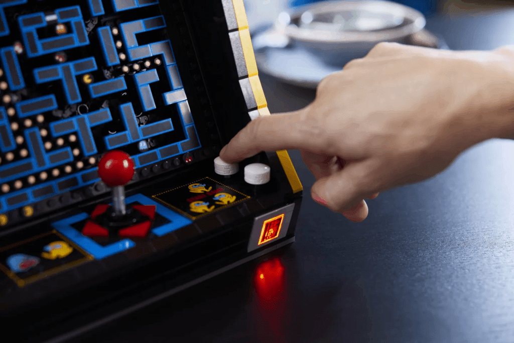Pac-Man rivive in una magnifica interpretazione Lego 7 image 329