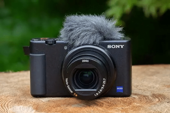 Sony lancia la ZV-1 II: la nuova fotocamera da vlogging per eccellenza a $900 6 image 400
