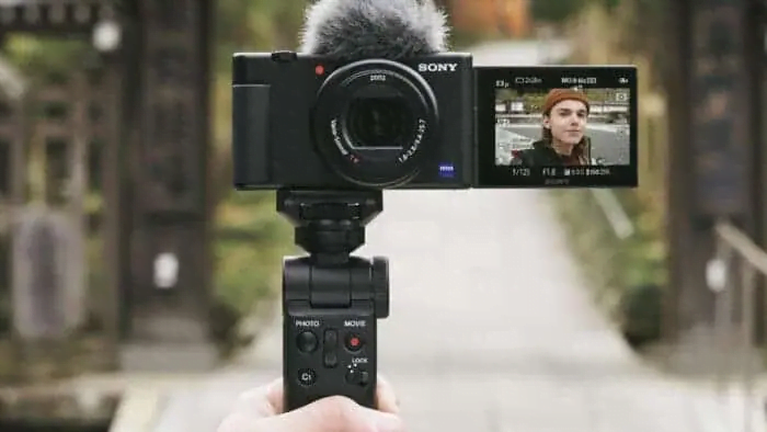 Sony lancia la ZV-1 II: la nuova fotocamera da vlogging per eccellenza a $900 7 image 401