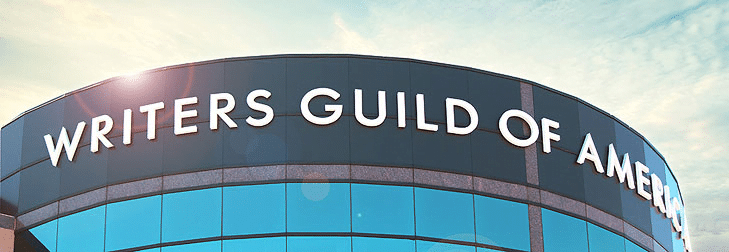 Writers Guild of America protesta presso l'Apple Park e altri negozi Apple 6 image 111