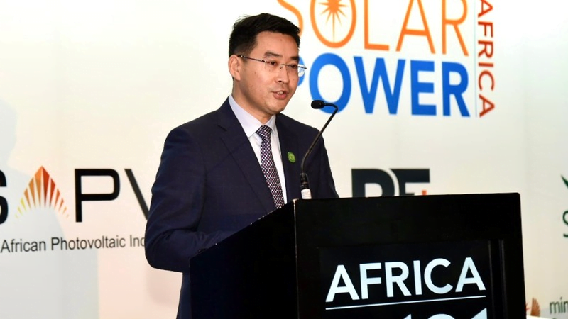 IA: presidente Huawei prevede aumento potenza di calcolo di 10 volte