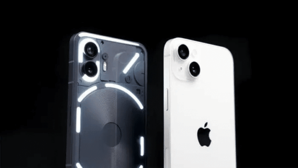 Nothing Phone (2) vs iPhone 14 Plus Nothing Phone (2) vs iPhone 14 Plus
