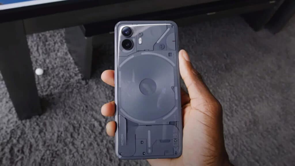 Nothing Phone 2: primo sguardo al design e alle caratteristiche del nuovo smartphone 6 image 32