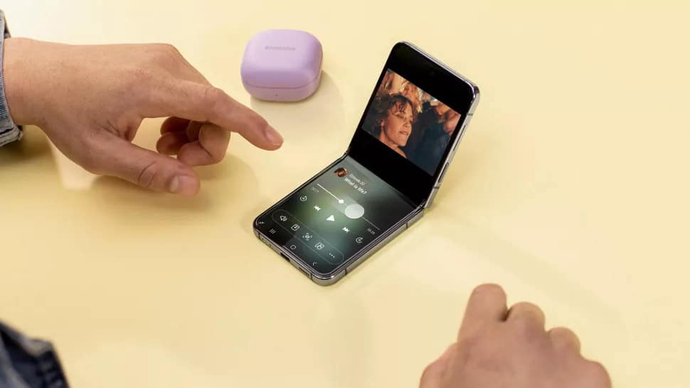 Samsung Galaxy Z Flip 5: nuovo livello per telefoni pieghevoli 7 image 322 3