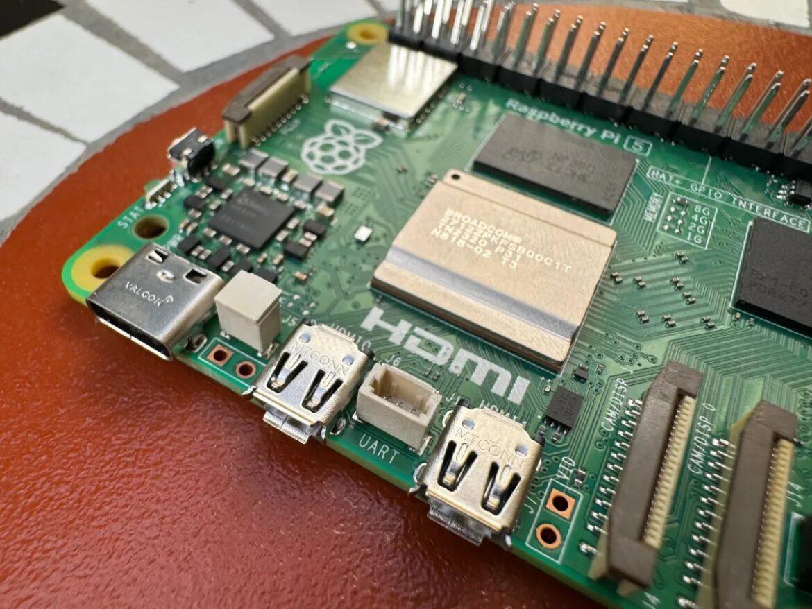 Raspberry Pi 5 Raspberry Pi 5