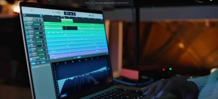 scary evento apple mac book