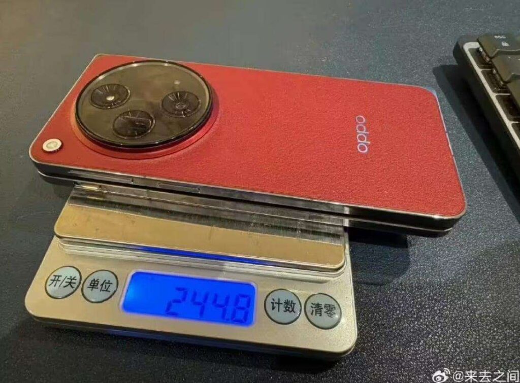 Oppo Find N3: peso, spessore e caratteristiche rivelate 2 Oppo Find N3