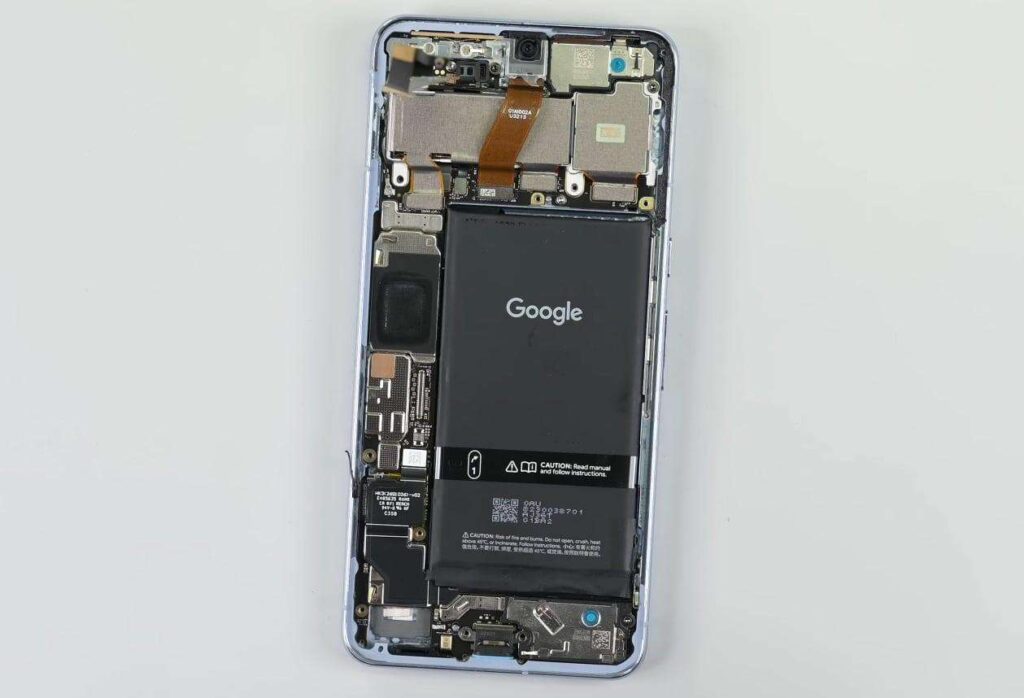 Teardown del Pixel 8 Pro rivela un miglior raffreddamento 2 Pixel 8 Pro