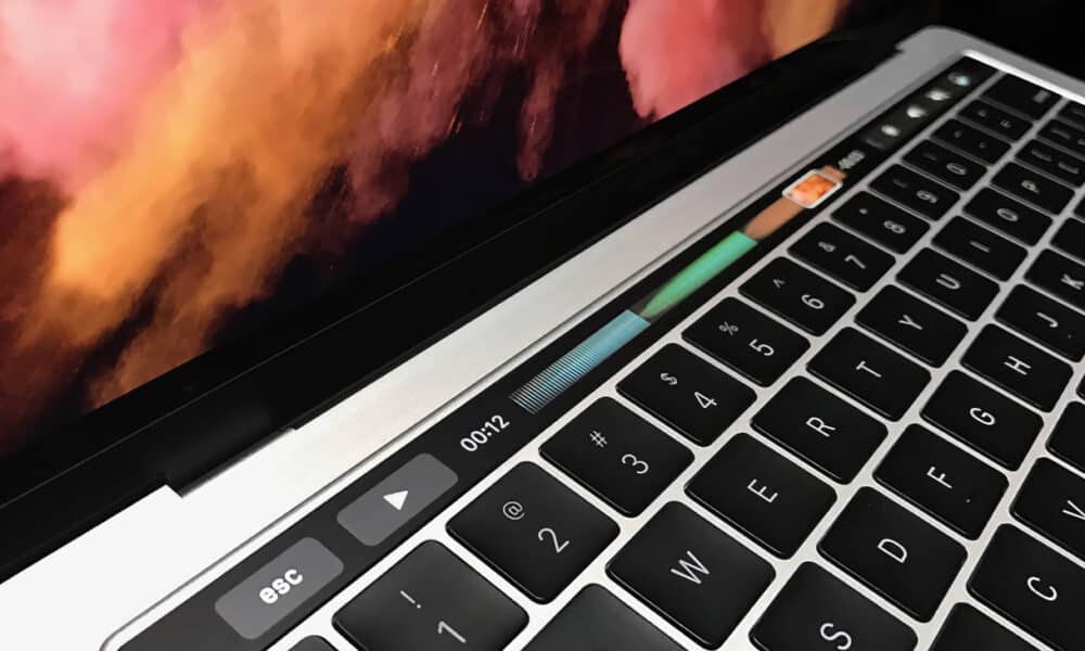 Apple mackbook touchbar