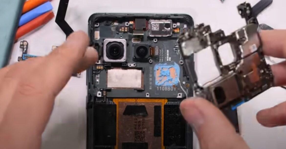 oneplus 12 raffreddamento teardown