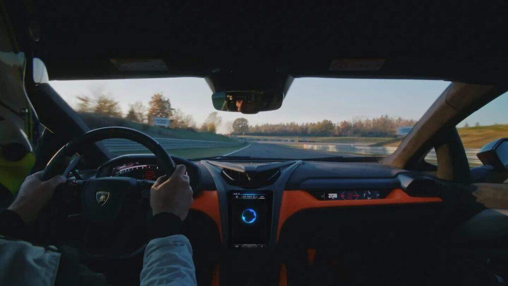 Lamborghini rivoluziona il monitoraggio biometrico in pista 6 image 60 4