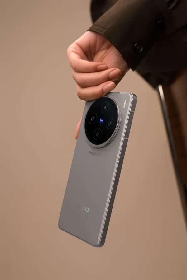 Vivo X100s: design ispirato all'iPhone 15 e specifiche allettanti 7 image 248 4