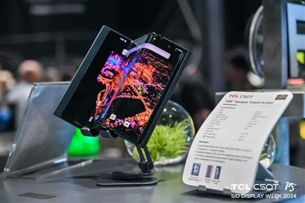 TCL svela il primo telefono tri-pieghevole al mondo 6 image 174 2