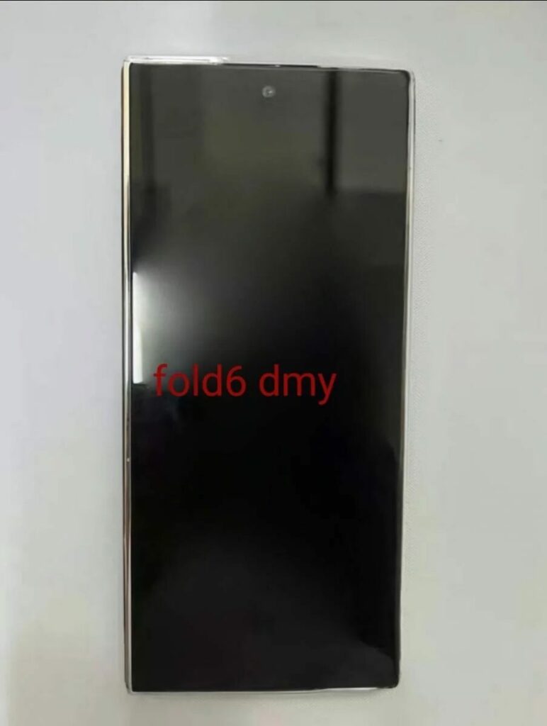 Galaxy Z Fold 6: design squadrato svelato 6 image 7 1
