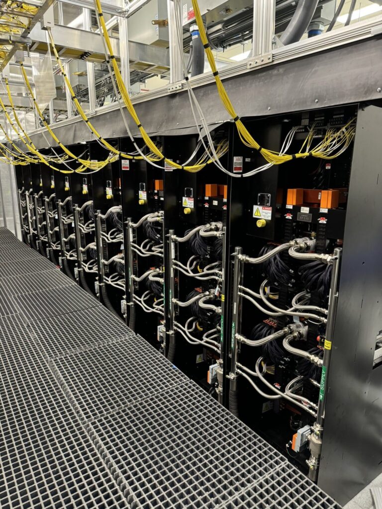 Schede Madri, supercomputer e chip: l'AI cresce 7 image 208