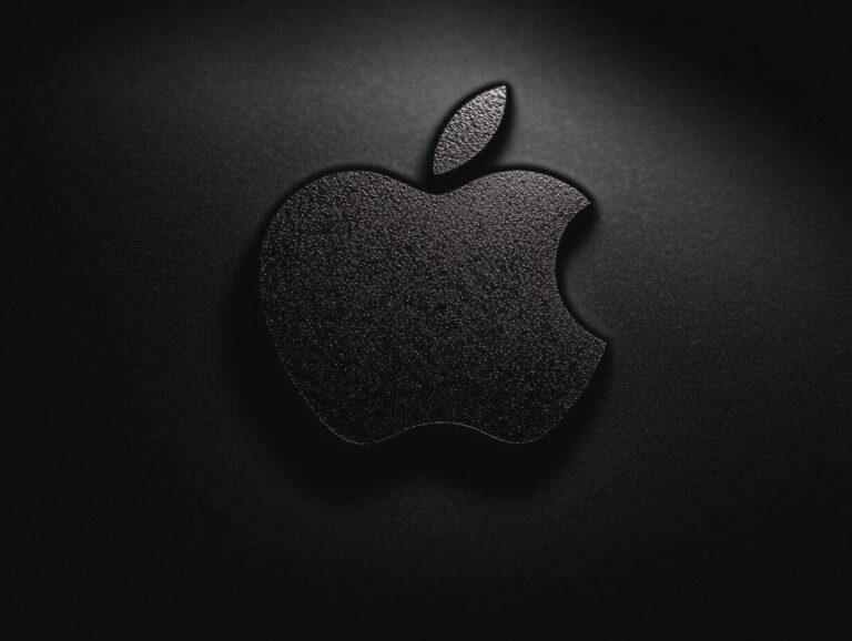 aldebaran33 apple logo in deep black ar 43 5476df73 2b9e 4e64 9464 d8a41ad829df 0