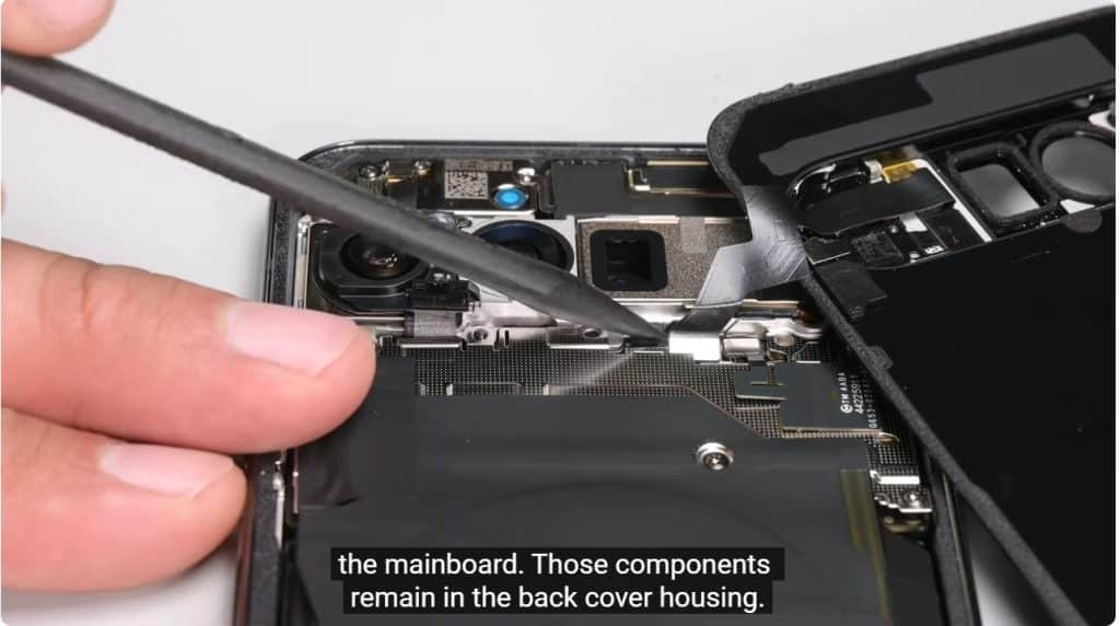 Pixel 9 Pro: Teardown e valutazione Riparabilità da iFixit 7 image 250