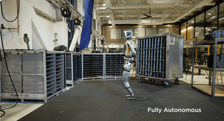 Boston Dynamics presenta il robot autonomo Atlas per compiti industriali 4 Screenshot 2024 11 02 184239