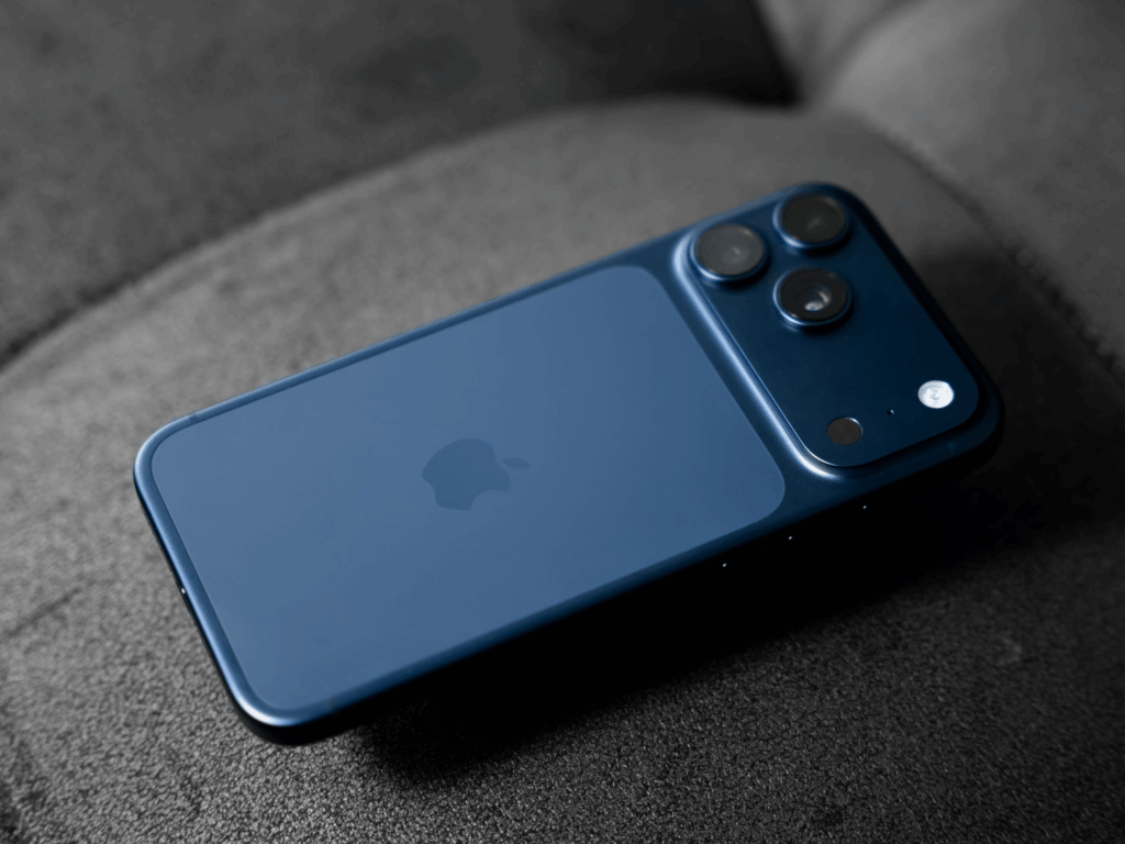 Apple avvia vendite dei controller VR e rivela nuovi dettagli su iPhone 18 e Apple Intelligence 8 iPhone 18 pro