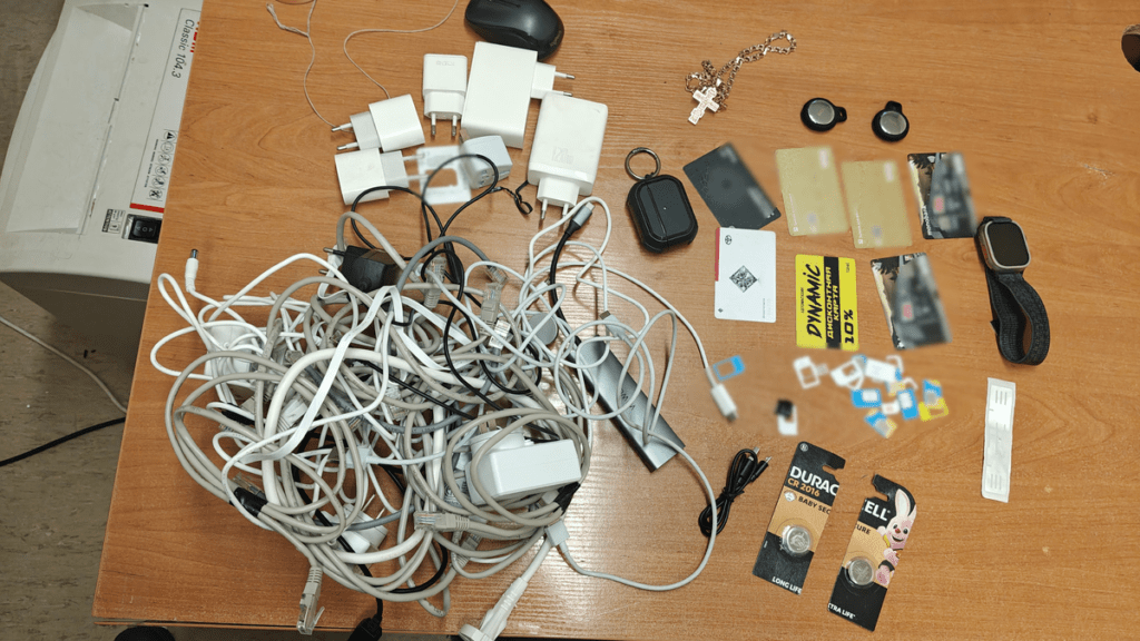 Hacking e spionaggio in Polonia: arrestati tre ucraini con kit hi-tech e Flipper Zero 8 image 297