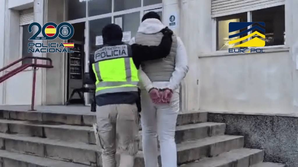 Spagna arresta 34 membri di Black Axe e smantella una rete di frode cibernetica e riciclaggio 18 image 292