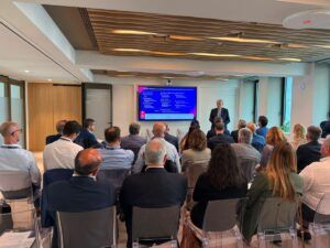 AmCham lancia AI4MI+ per guidare la media impresa italiana nell’era dell’intelligenza artificiale 14 AmCham lancia AI4MI+ per guidare la media impresa italiana nell’era dell’intelligenza artificiale