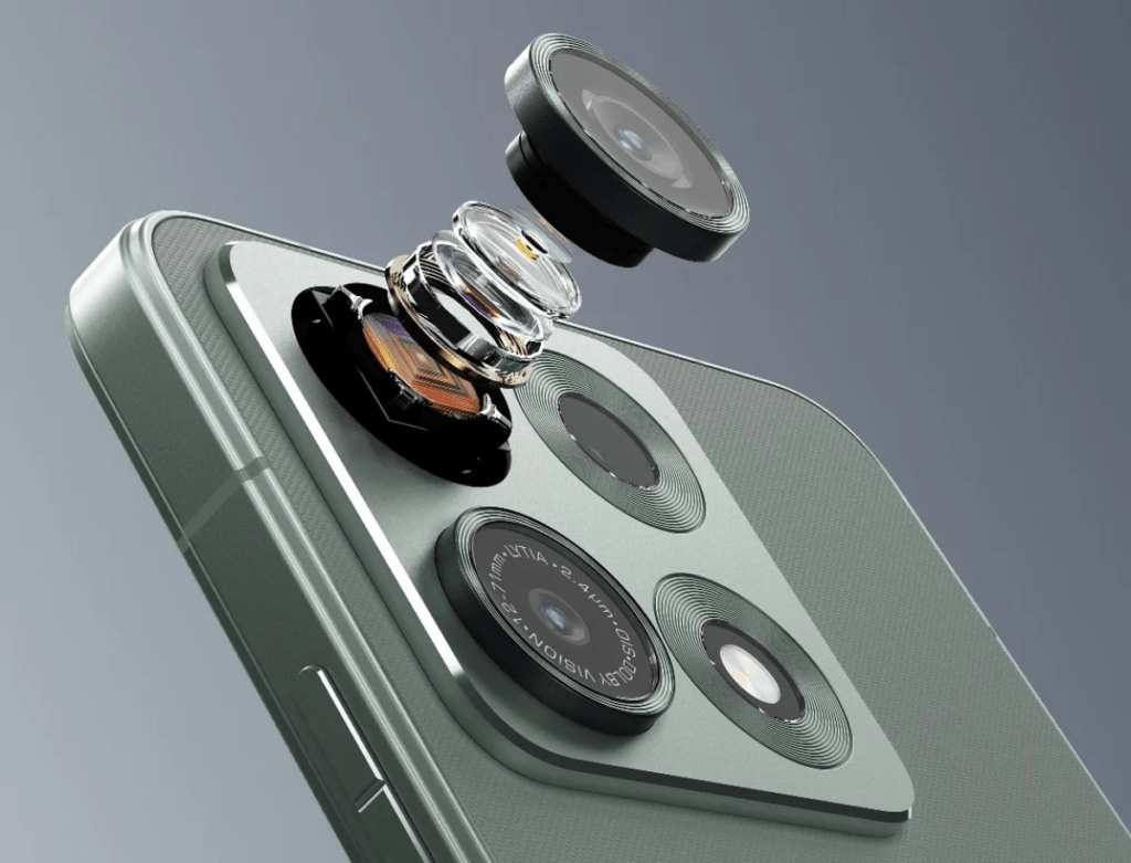 Motorola Edge 70 Max ufficiale con batteria da 7100 mAh e ricarica Qi2 3 image 417
