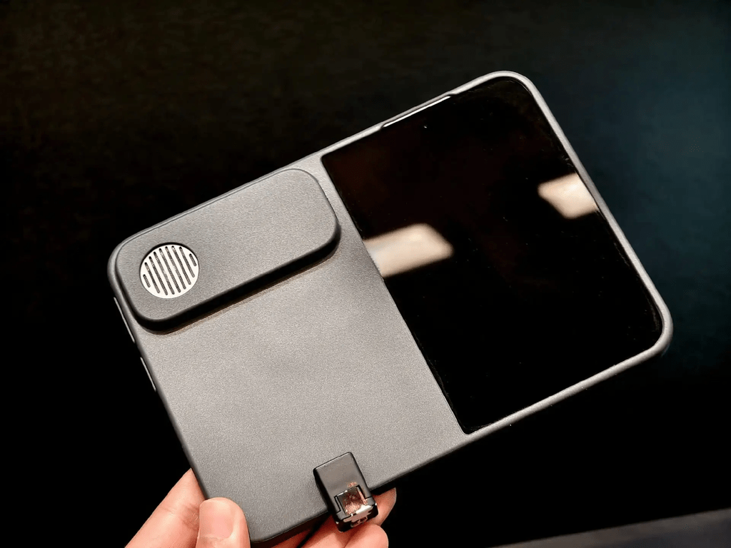Xiaomi 18 Fold si mostra nei leak mentre POCO F9 Pro e F9 Ultra svelano i chip 3 image 583